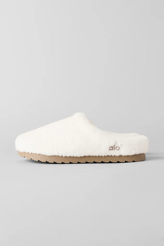 Veylo™ - Fluffy Slippers