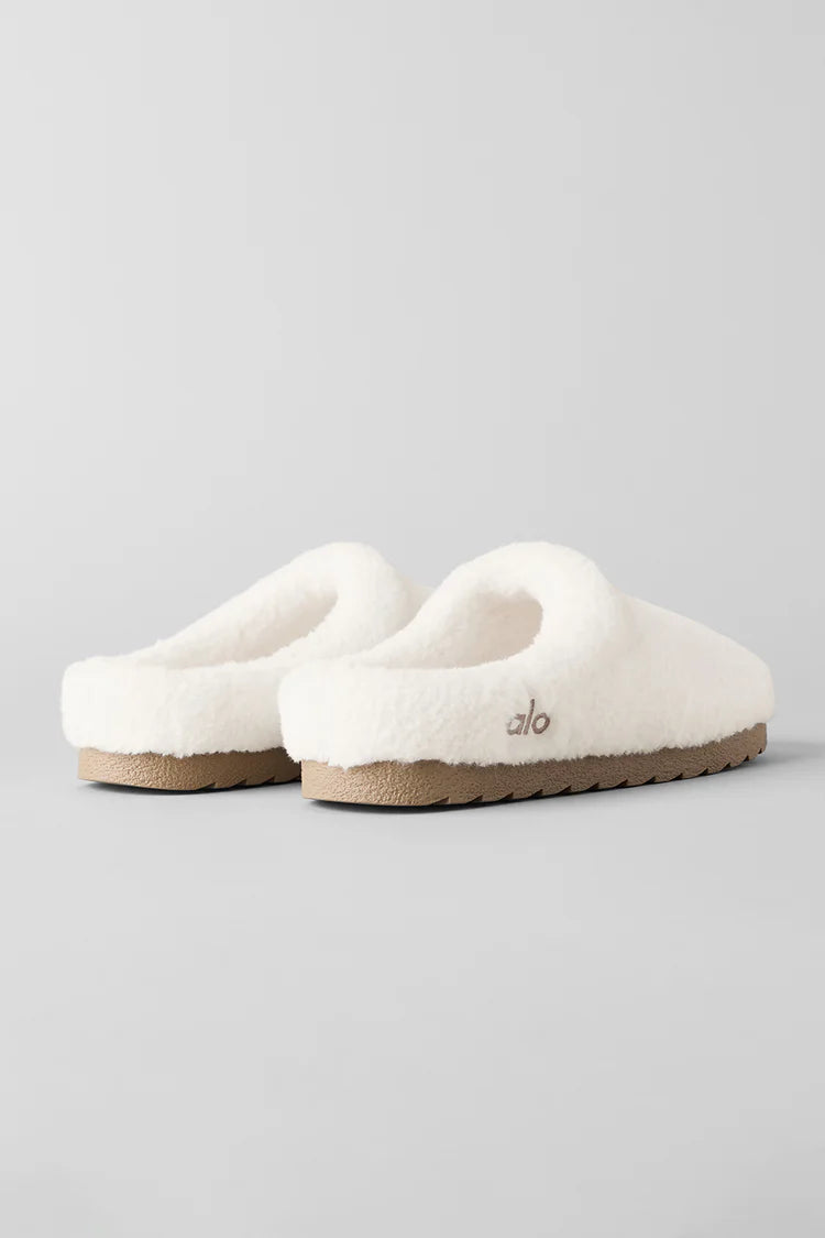 Veylo™ - Fluffy Slippers